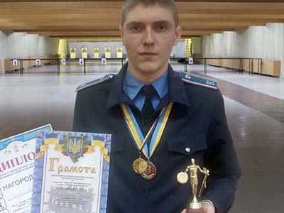 З чемпіонату області з кульової стрільби курсант ДДУВС привіз 2 медалі