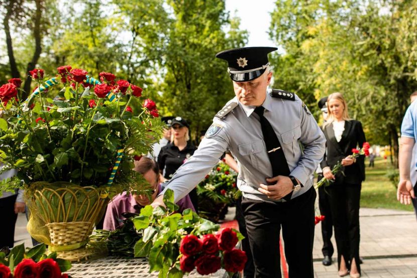 У Дніпрі вшанували пам'ять загиблих правоохоронців